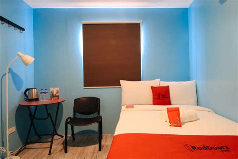 reddoorz @ edsa pasay|reddoorz quarantine hotel.